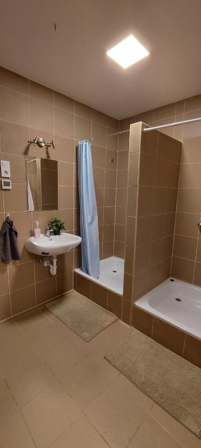 K21 Party Apartment Hotel With Inhouse Ruin Pub Budapest Luaran gambar