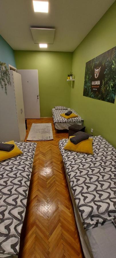 K21 Party Apartment Hotel With Inhouse Ruin Pub Budapest Luaran gambar
