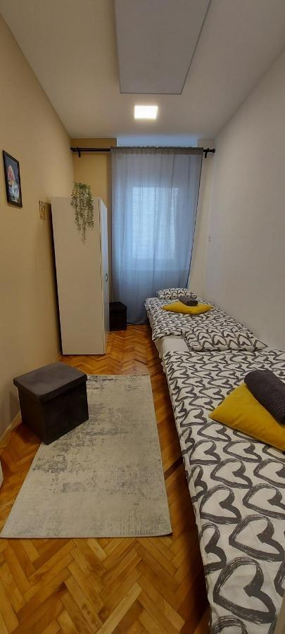 K21 Party Apartment Hotel With Inhouse Ruin Pub Budapest Luaran gambar